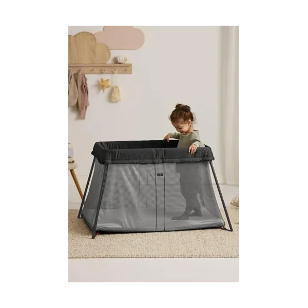 BabyBjörn Travel Cot Light + Fitted sheet, Black