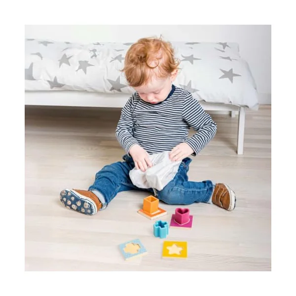 Bigjigs Toys Feel & Find Shape Matching Game, 9 Piece Wooden Shapes Sorter | Eco Friendly Wood & Silicone Shape Sorter with Tote Bag, Montessori Gift, Age 1-3