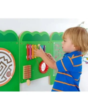 Crocodile Wall Game