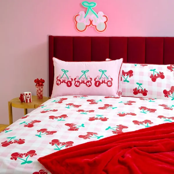Disney Minnie Mouse Cherries Duvet Set