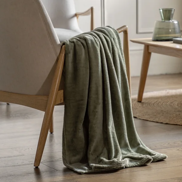 Gallery™ Sage Flannel Fleece Plain Throw (L) 170cm x (W) 130cm