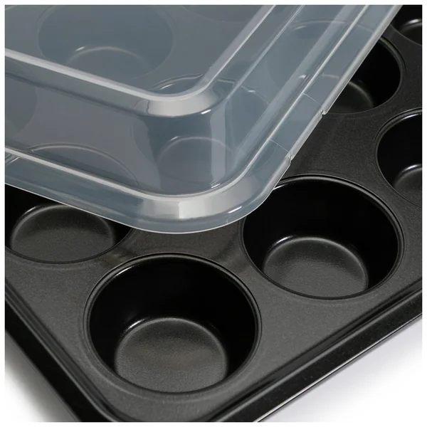 Habitat 12 Cup Muffin Tray with Plastic Cover