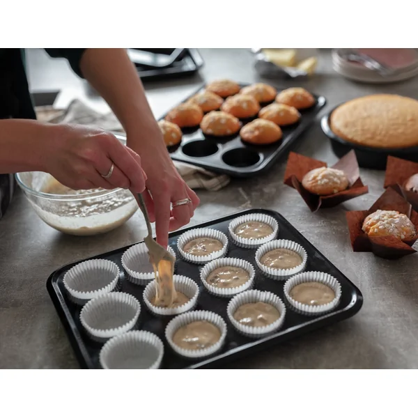 Habitat 2 Piece Non Stick Cake Tins