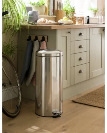 Habitat 30 Litre Domed Pedal Bin - silver