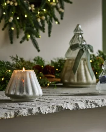 Habitat Small Singlewick Candle - Under the Mistletoe