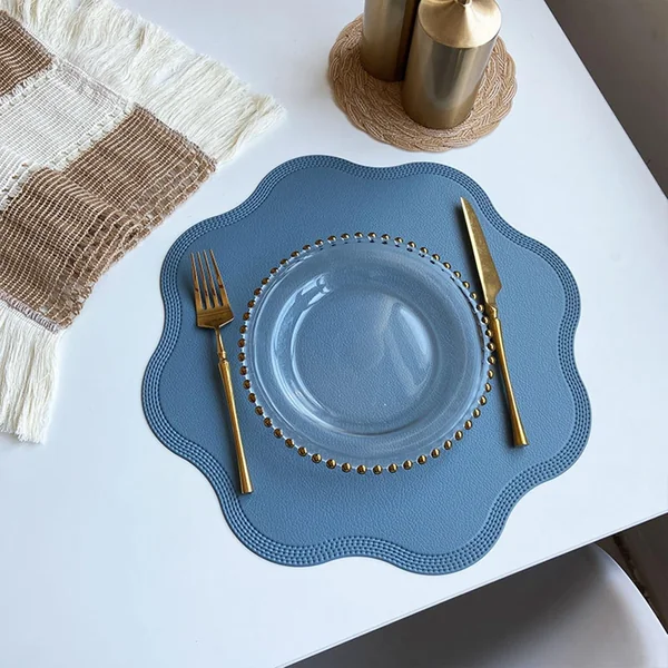 KnSam Christmas Placemats, Set of 2, PVC Leather Place Mats, Christmas, Plain, Floral Pattern, Heat-Resistant, Table Coasters, Boho Blue for Dining Table, Anti-Fouling and Easy to Clean, 38 cm