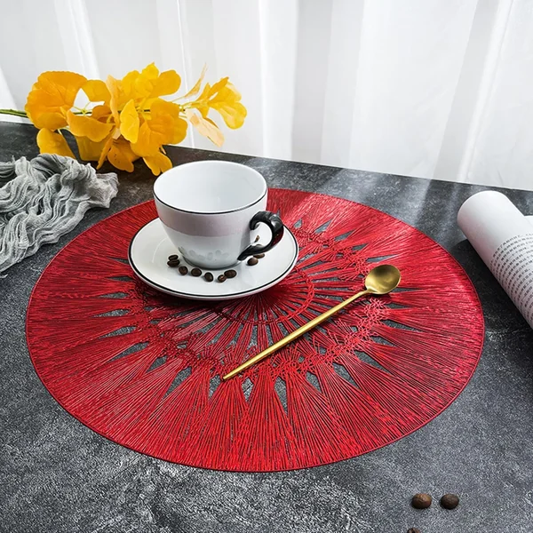 KnSam Set of 4 Vintage Place Mats 38 cm, Circular Flowers Weave Table Coasters PVC, Non-Slip Washable Table Place Mat Round for Home Restaurant, Red