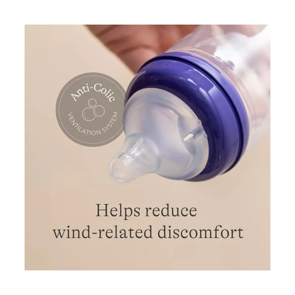Lansinoh Anti Colic Baby Bottles 240 ml - Medium Flow Teats | Reduces Nipple Confusion - BPA & BPS-Free Breastfeeding Bottle Stackable Lid Fridge Freezer Milk Storage Feeding Bottles