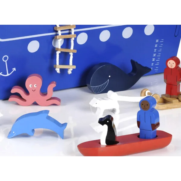 Large Wooden Polar Explorer Play Set