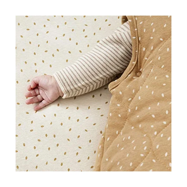 Little Green Sheep Baby Sleeping Bag - Luxury Organic Cotton Blend Sleeping Bags with Side Zip Fastening Poppers, Meets British Safety Standard, Honey Rice, 2.5 Tog 0-6M