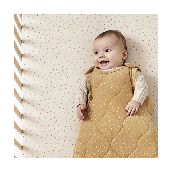 Little Green Sheep Baby Sleeping Bag - Luxury Organic Cotton Blend Sleeping Bags with Side Zip Fastening Poppers, Meets British Safety Standard, Honey Rice, 2.5 Tog 0-6M