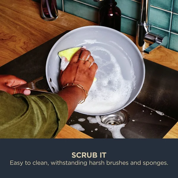Ninja 26cm Ceramic Pro Aluminium Saute Pan
