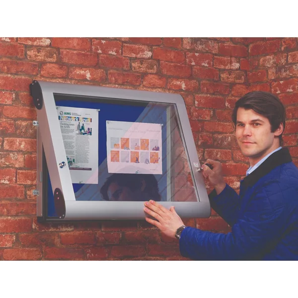 Outdoor Lockable Wall Noticeboard