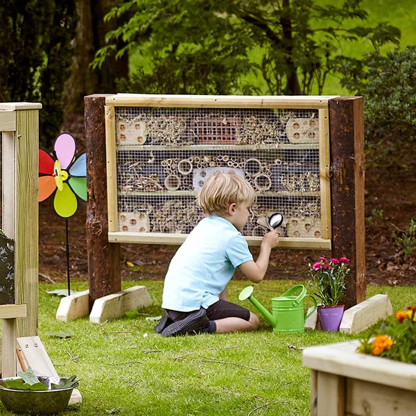 Outdoor Mini Beast Hotel