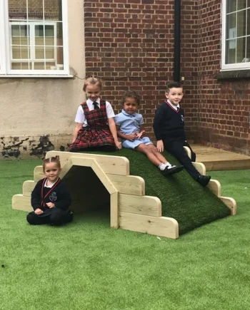 Play Tunnel