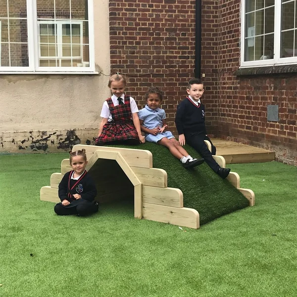 Play Tunnel