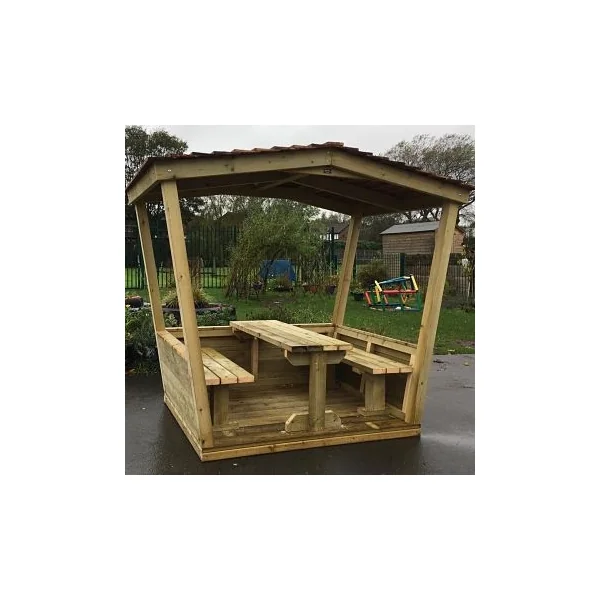 Seated Play Hut