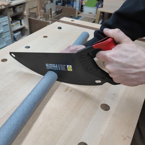 Spear & Jackson Predator 270mm Clean Ergonomic bi-material comfort grip Insulation saw 350g
