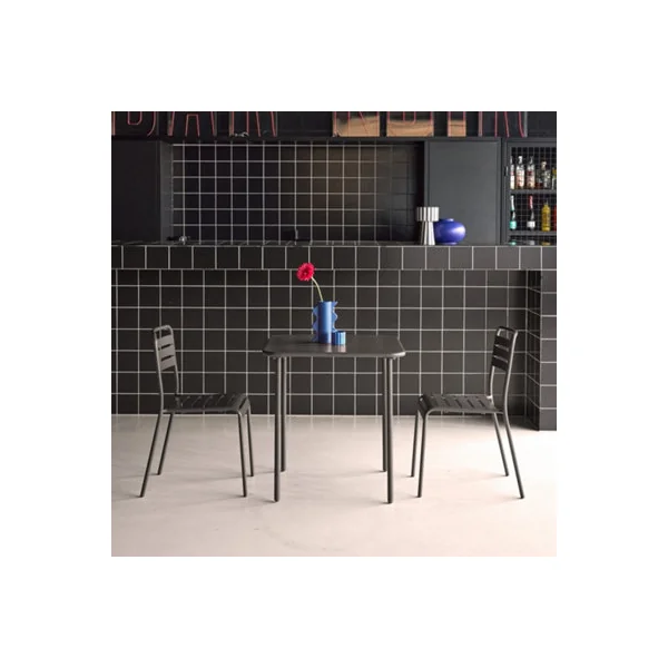 sweeek - 2-seater square steel garden table set with 2 chairs Anthracite 70x70x72.5 cm - Amelia