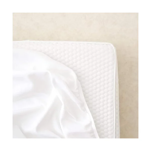 The Tiny Bed Company Premium Quality Certified Organic 100% Cotton Fitted Sheet for Travel Cot - 95 x 65cm