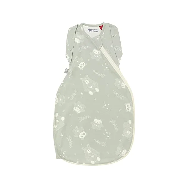 Tommee Tippee Baby Sleeping Bag for Newborns, The Original Grobag Swaddle Bag, Hip-Healthy Design, Soft Bamboo-Rich Fabric, 0-3m