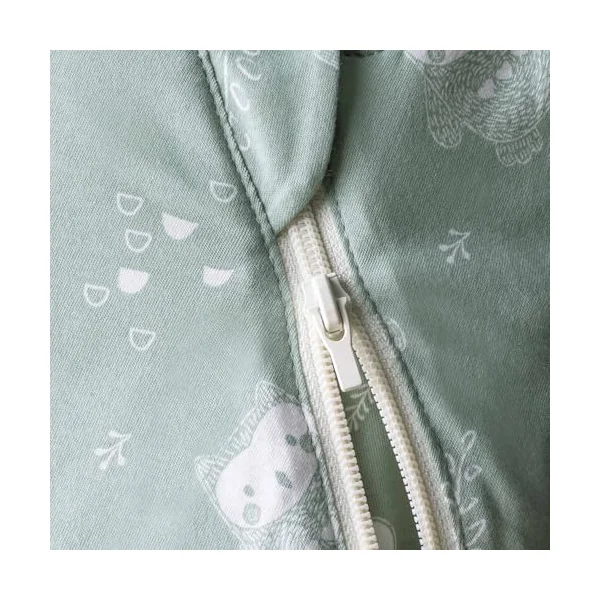 Tommee Tippee Baby Sleeping Bag for Newborns, The Original Grobag Swaddle Bag, Hip-Healthy Design, Soft Bamboo-Rich Fabric, 0-3m