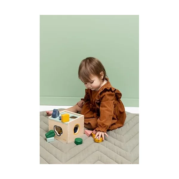 Trixie Wooden Shape Sorter – FSC Certified Wood Educational Toy with Adorable Animal Designs – Shape Sorting Fun for Toddlers and Preschoolers - 18m+
