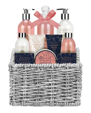 Winter In Venice Wicker Gift Set with Honeysuckle Extracts