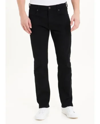 Wrangler Black Stretch Straight Fit Jeans