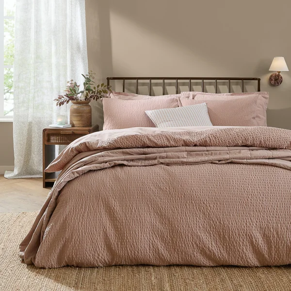 Yard Hebden Seersucker Duvet Cover Set (Cotta, Double) | Soft cotton seersucker with a naturally textured finish