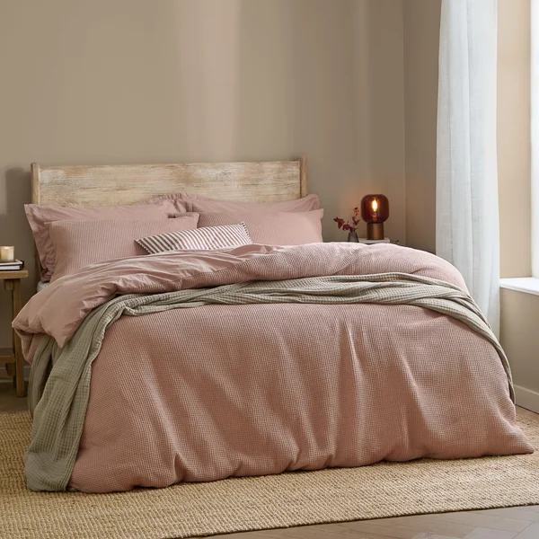Yard Hebden Waffle Duvet Cover Set (Cotta, King) | Soft cotton waffle texture with relaxed everyday comfort